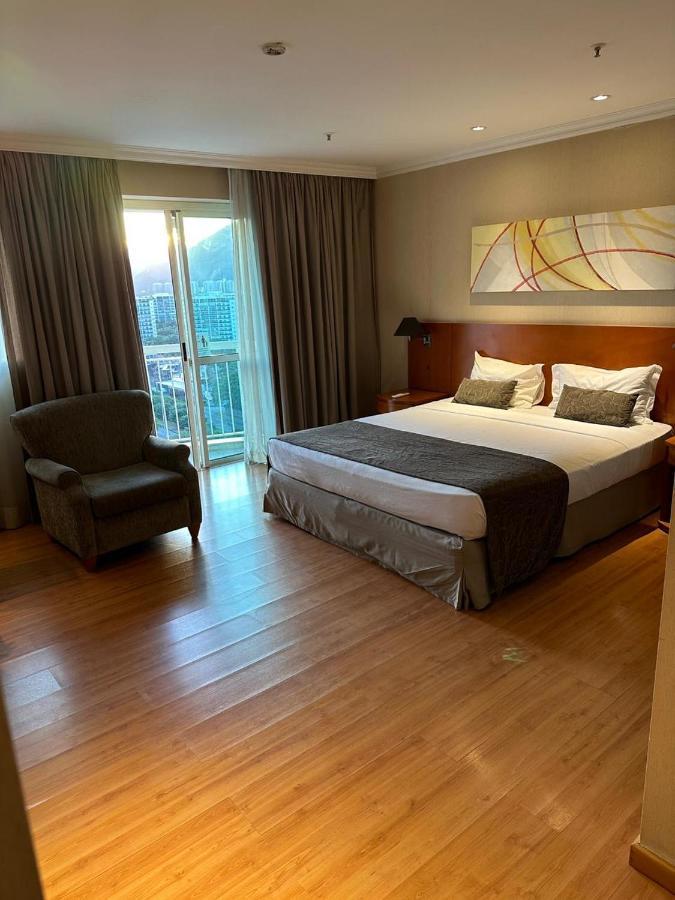 Apartahotel Flat Com Vista Panoramica -15- Na Barra Da Tijuca - Estacionamento Gratuito - Frigobar - Ar Condicionado - Piscina - Academia - Balsa Gratis - Varanda - Vista Parcial Mar E Lagoa Río de Janeiro