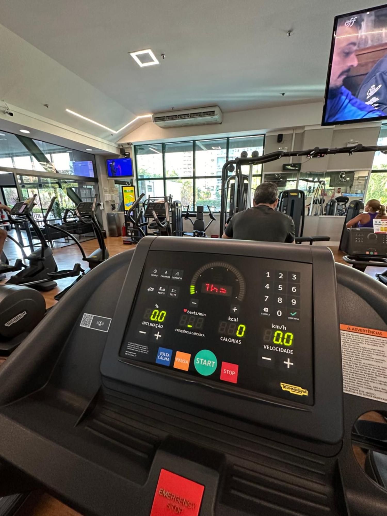 Apartahotel Flat Com Vista Panoramica -15- Na Barra Da Tijuca - Estacionamento Gratuito - Frigobar - Ar Condicionado - Piscina - Academia - Balsa Gratis - Varanda - Vista Parcial Mar E Lagoa Río de Janeiro
