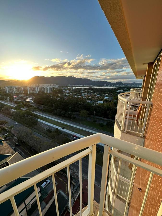 Flat Com Vista Panoramica -15- Na Barra Da Tijuca - Estacionamento Gratuito - Frigobar - Ar Condicionado - Piscina - Academia - Balsa Gratis - Varanda - Vista Parcial Mar E Lagoa *