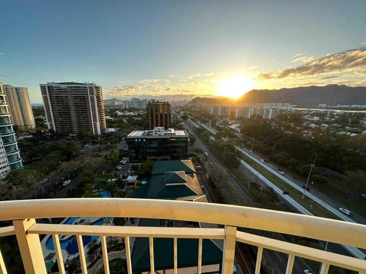Flat Com Vista Panoramica -15- Na Barra Da Tijuca - Estacionamento Gratuito - Frigobar - Ar Condicionado - Piscina - Academia - Balsa Gratis - Varanda - Vista Parcial Mar E Lagoa Río de Janeiro